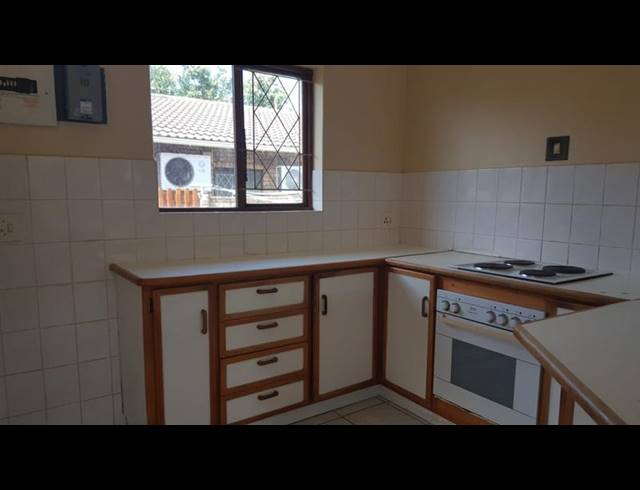 2 BEDROOM PROPERTY TO RENT IN BIRDSWOOD